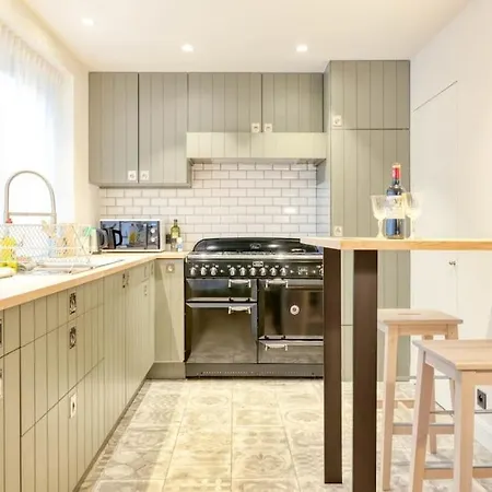 Lägenhet Chic 3-br Oasis In - Stylish Interiors